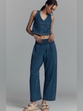 Pilcro Reese 100% Cotton Barrel Leg Pull-On Pants. PM.